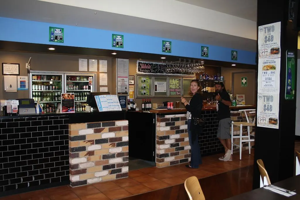 Hotel Beach House Nambour Motel