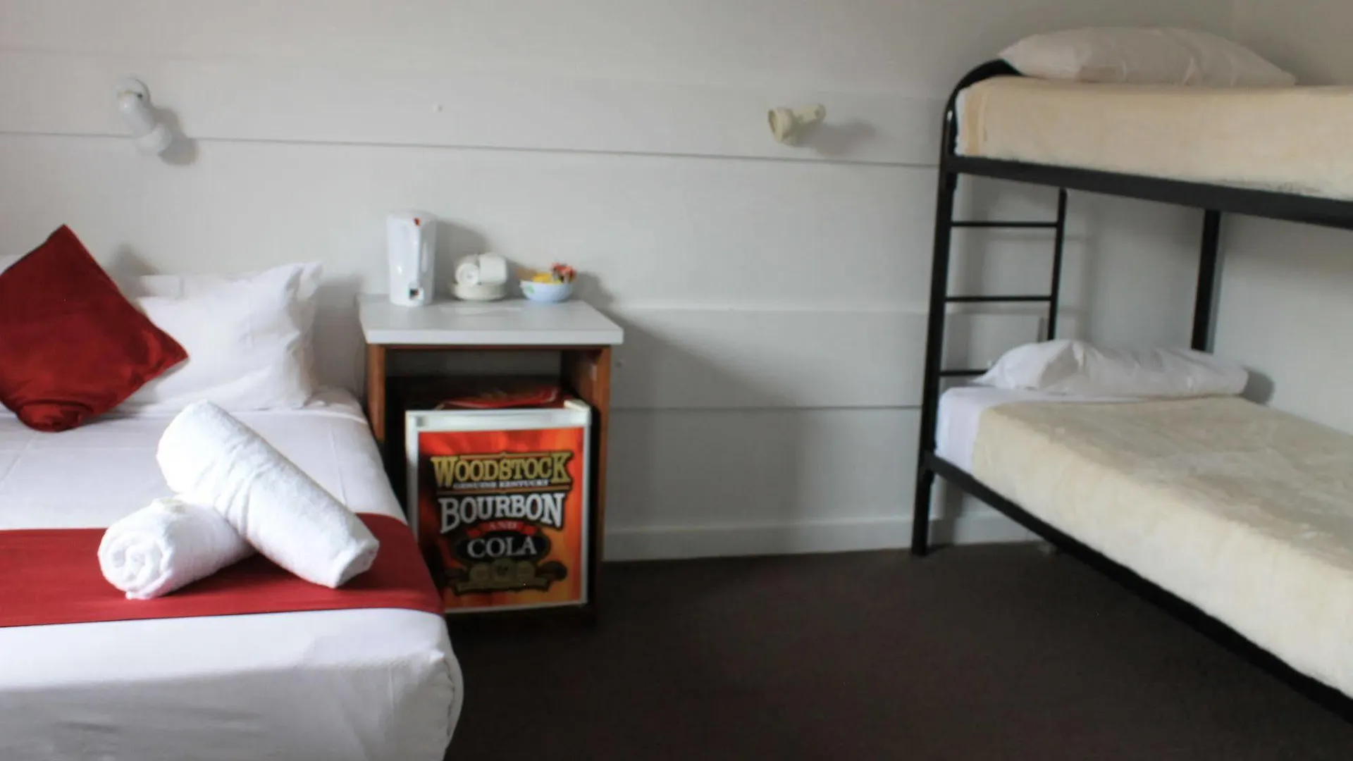 Motel Hotel Beach House Nambour